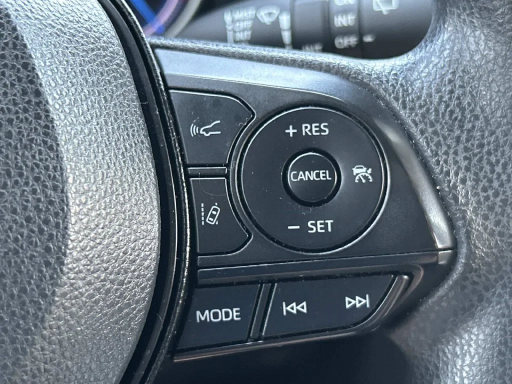 Used 2025 Black Toyota XLE image 31