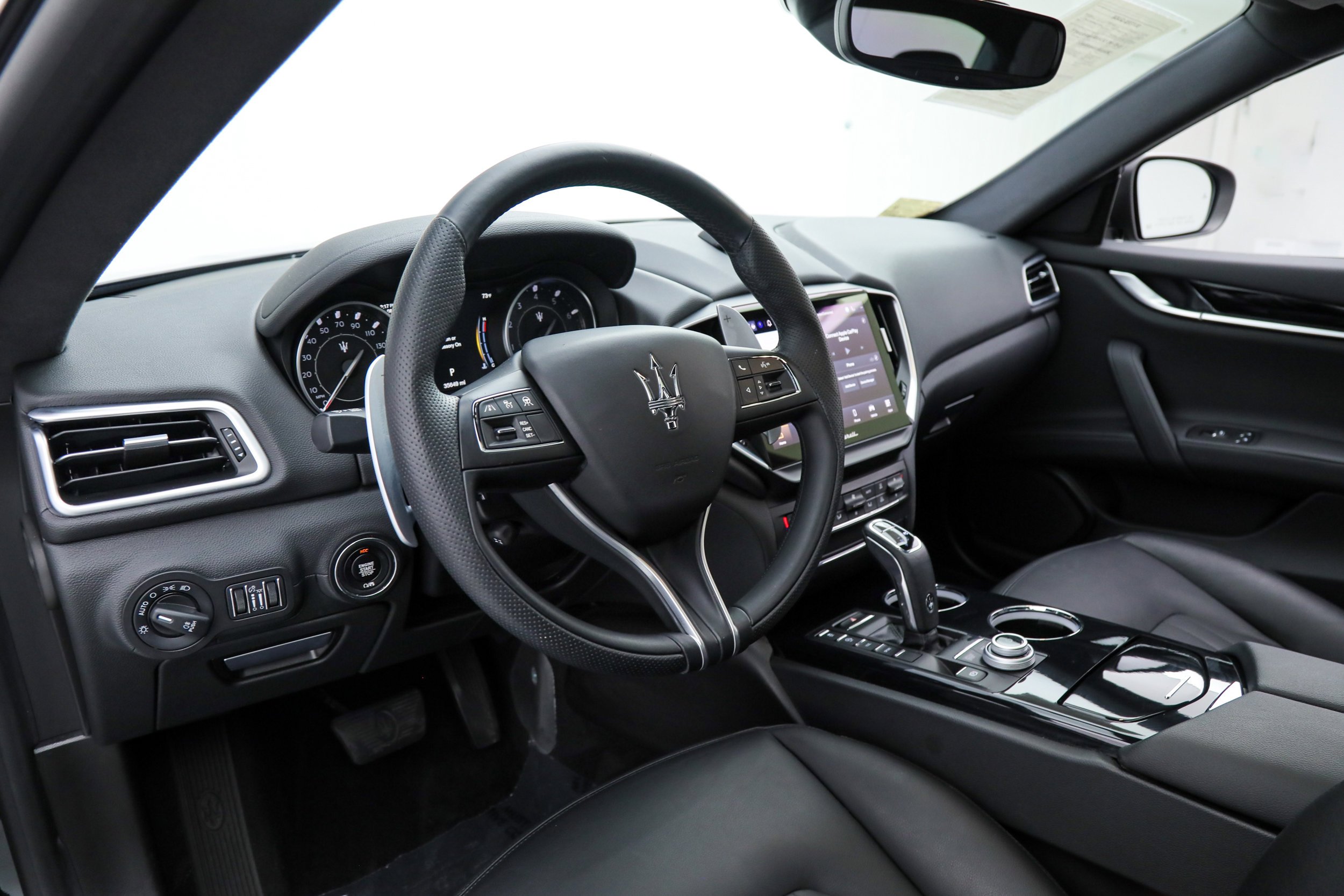 Used 2023 Black Maserati Modena image 15