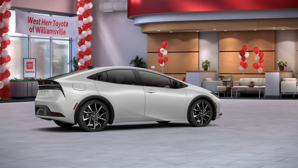 2026 Toyota Prius Plug-in Hybrid XSE Premium - Photo 11