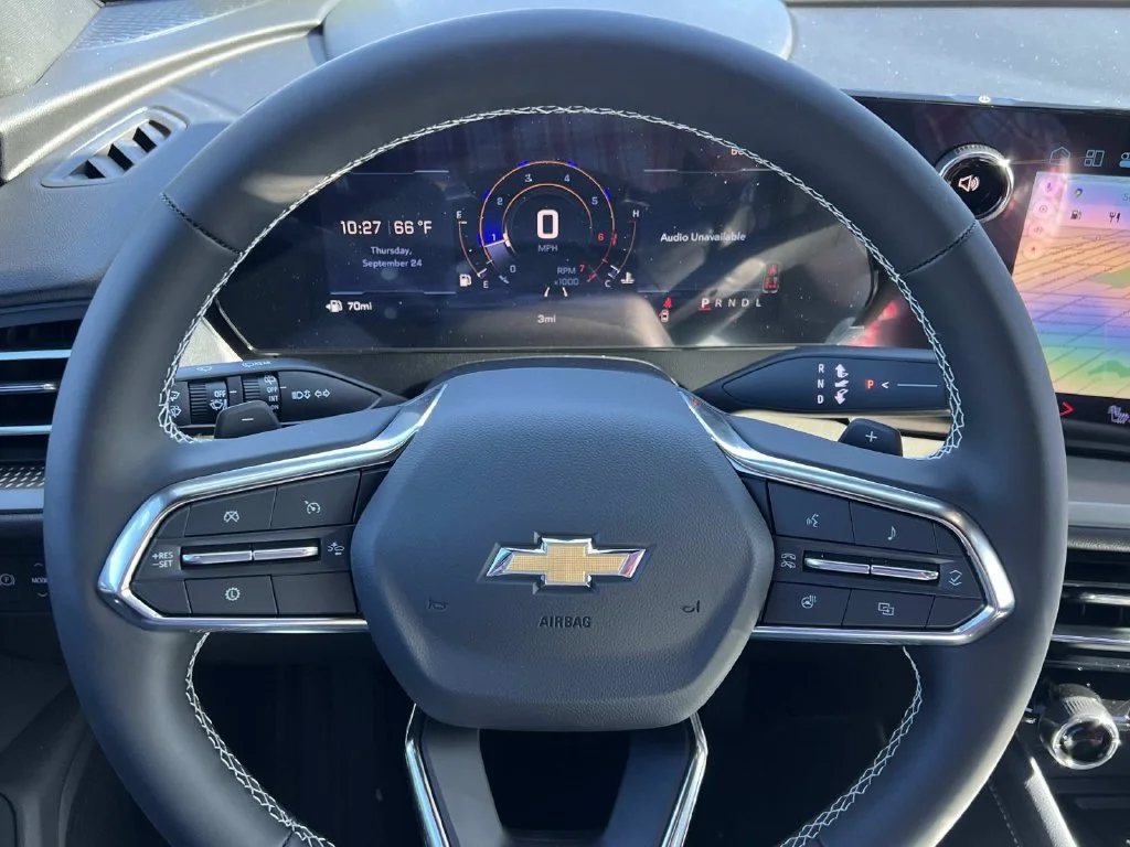 2027 Chevrolet Traverse LT - Photo 16
