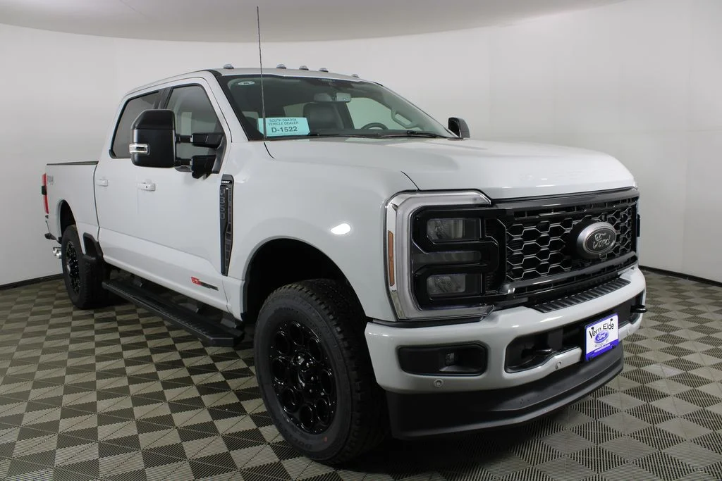 2026 Ford F-350 Lariat 4x4 Crew Cab 6-3/4' Box SRW's photo