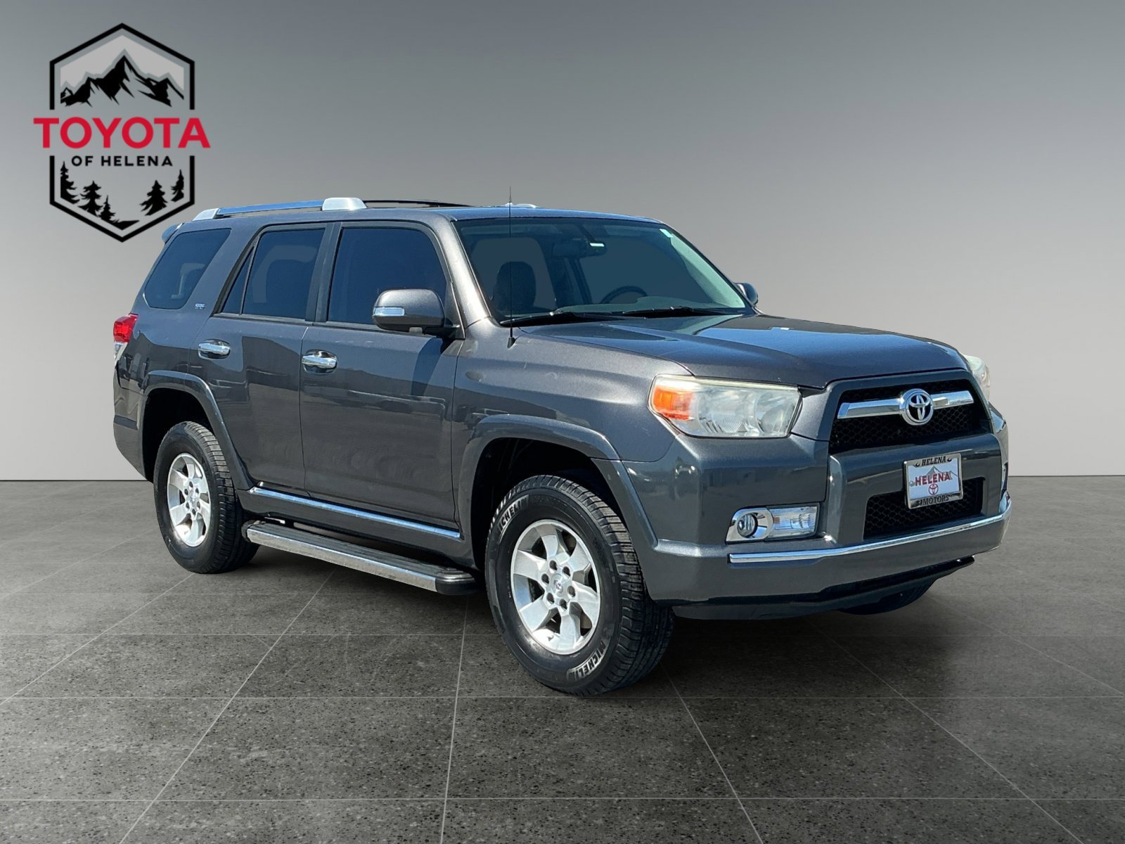 Used 2012 Gray Toyota SR5 image 7