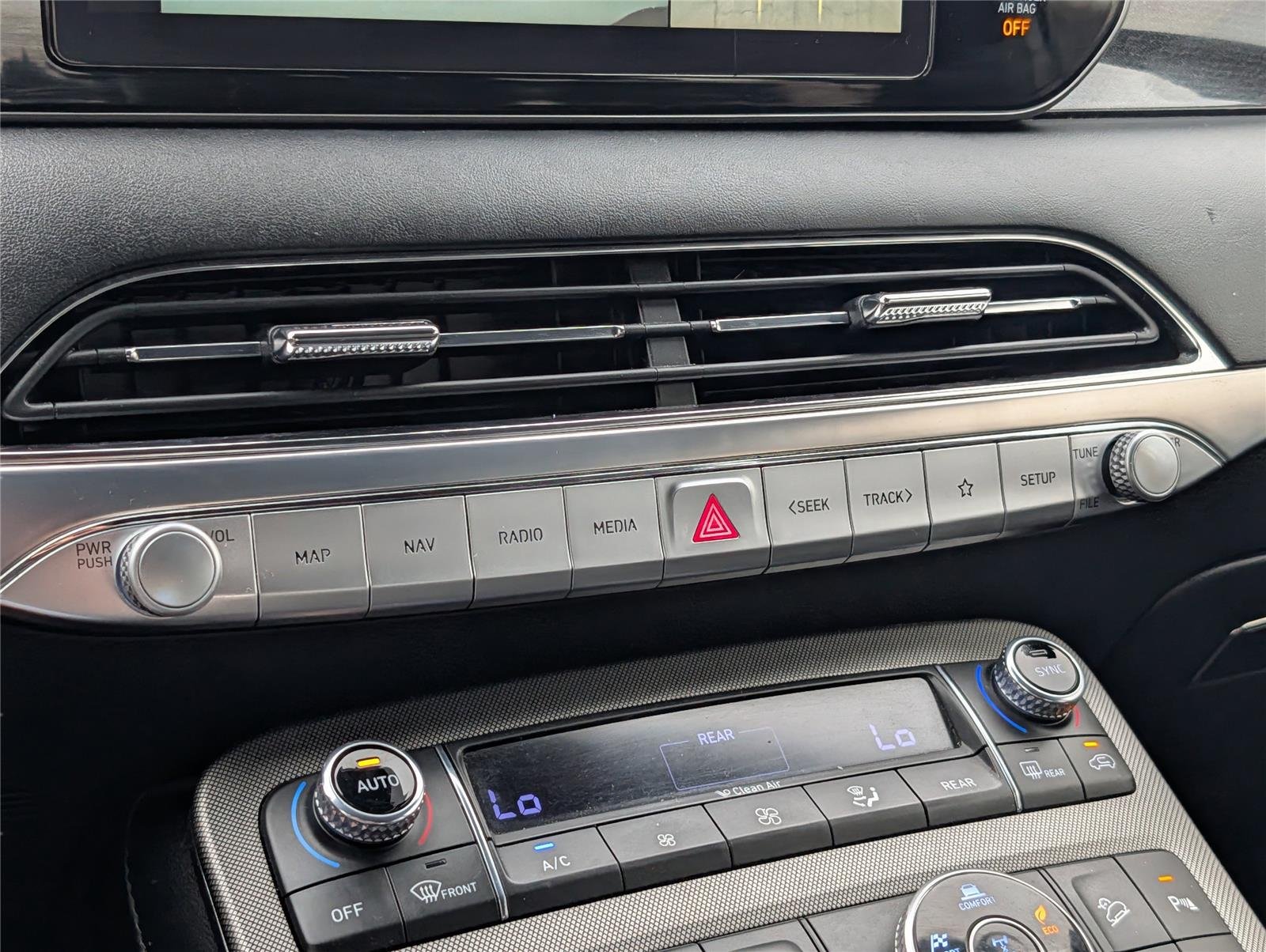 Used 2020 Lagoon Silver Hyundai Limited image 19