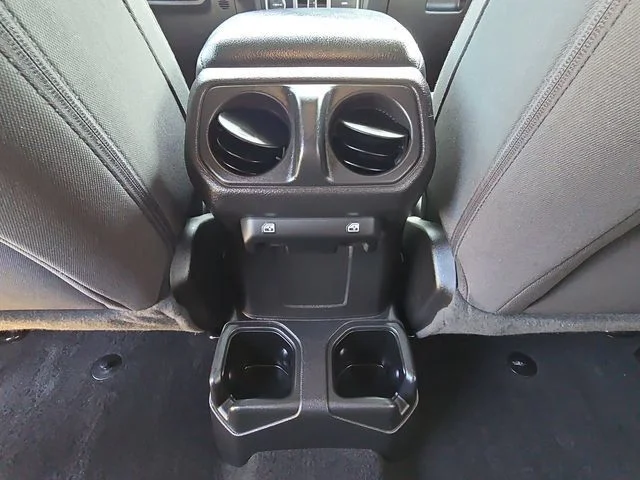 Used 2022 White Jeep Unlimited Willys image 33