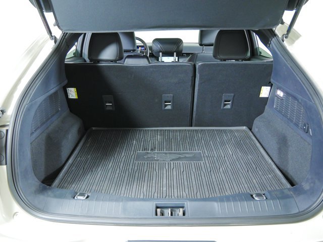 Certified Used 2025 Beige Ford Select image 15