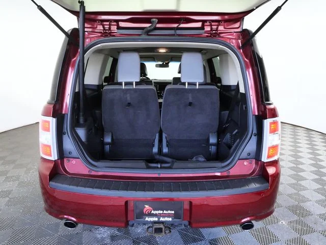 Used 2018 Red Ford Limited image 9