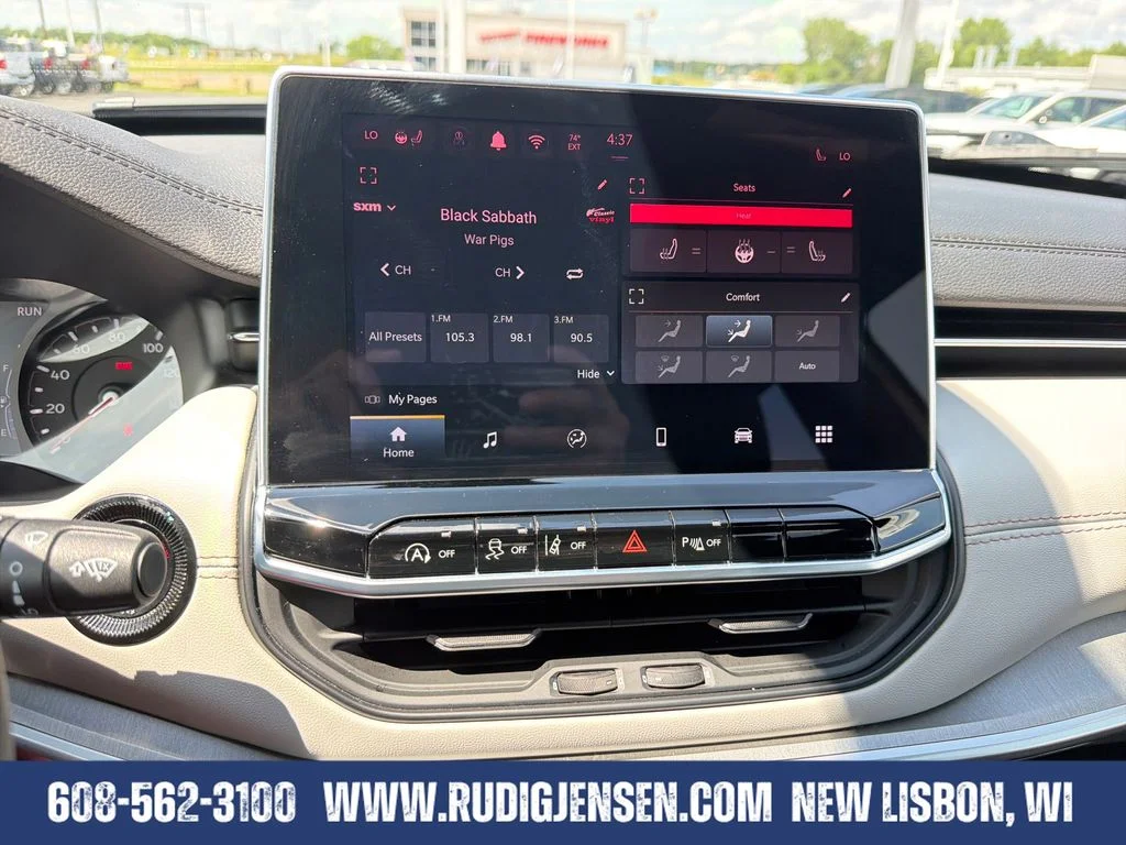Used 2025 White Jeep Limited image 18