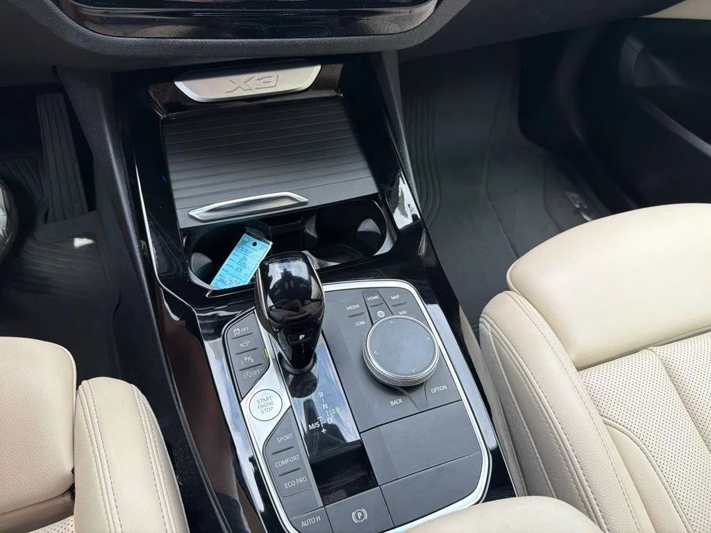 Used 2023 Skyscraper Grey Metallic BMW sDrive30i image 22