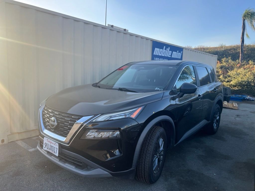Used 2023 Black Nissan S image 4