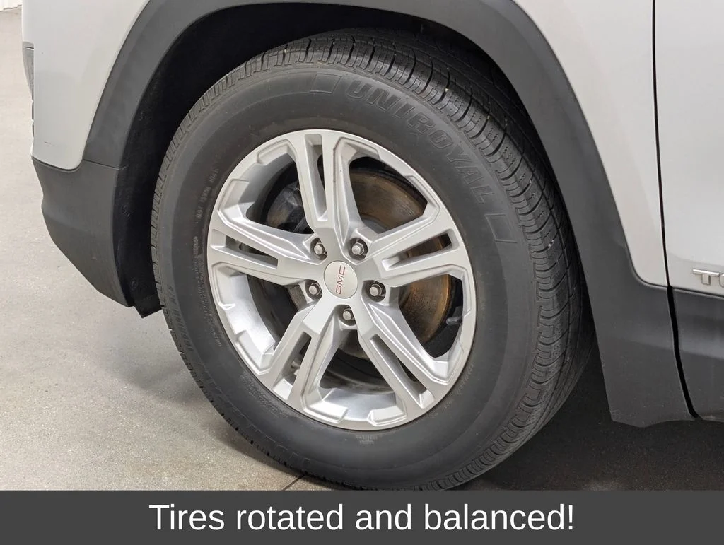 Certified Used 2018 Quicksilver Metallic GMC SLE image 2