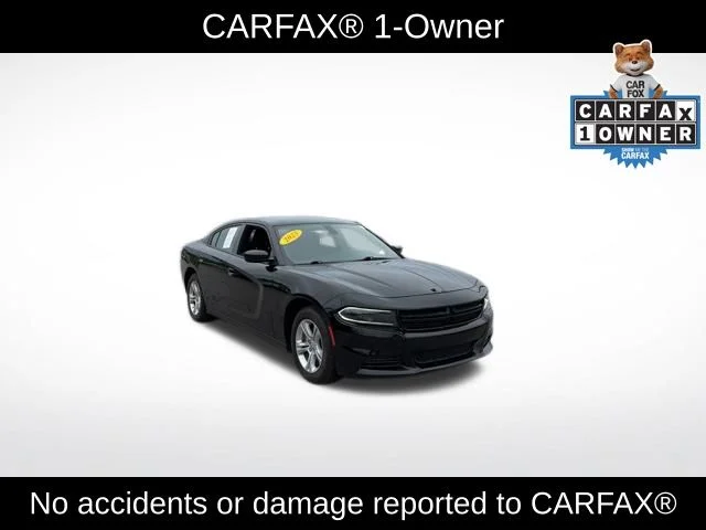 Used 2023 Black Dodge SXT image 2