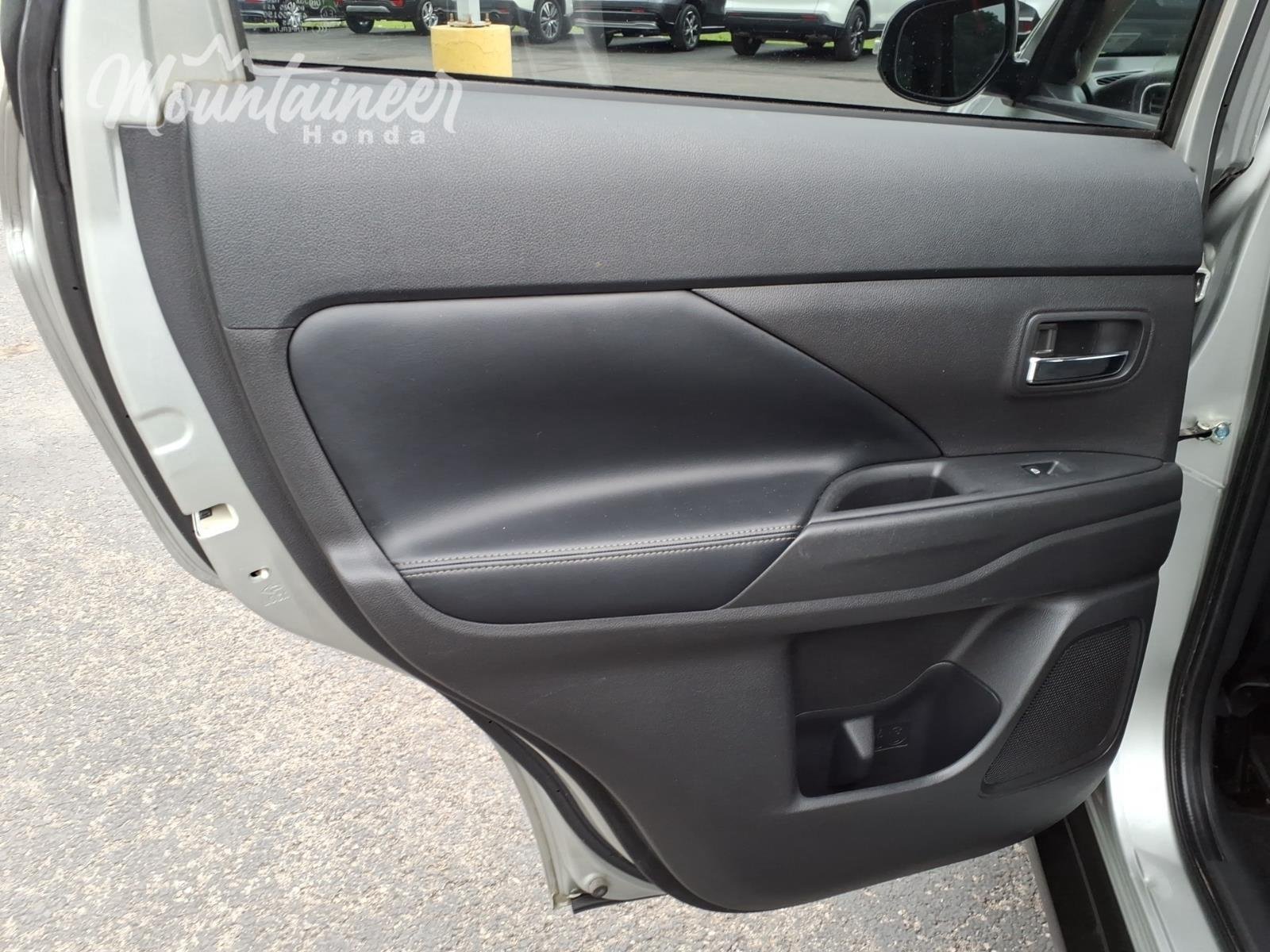 Used 2020 Alloy Silver Metallic Mitsubishi SE image 15