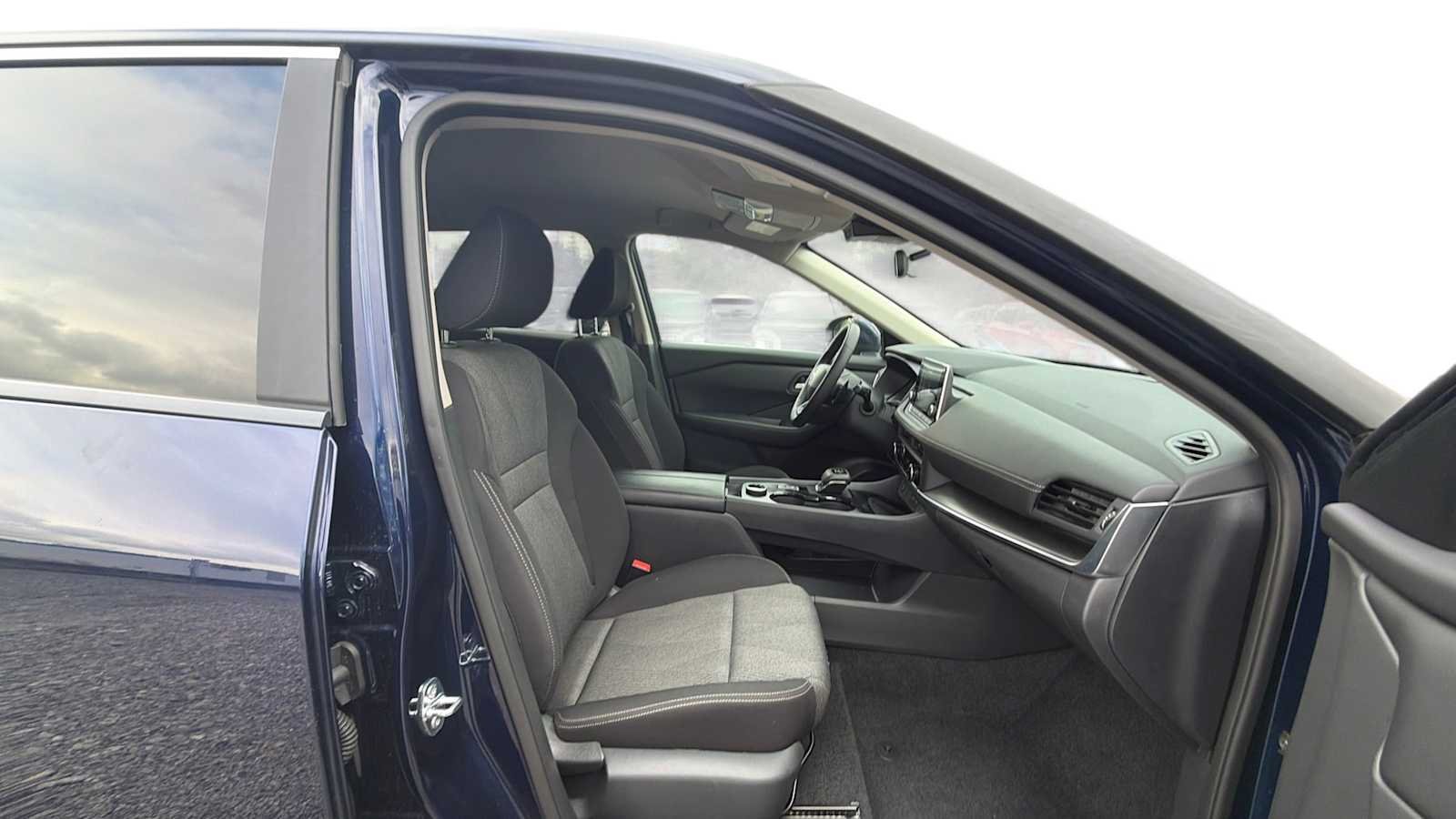 Used 2026 Deep Ocean Blue Pearl Nissan SV image 22
