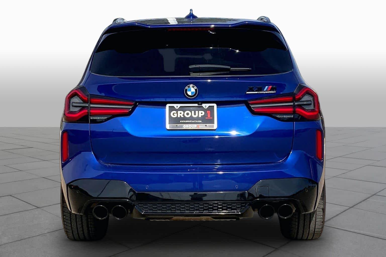 Used 2022 Marina Bay Blue Metallic BMW  image 5