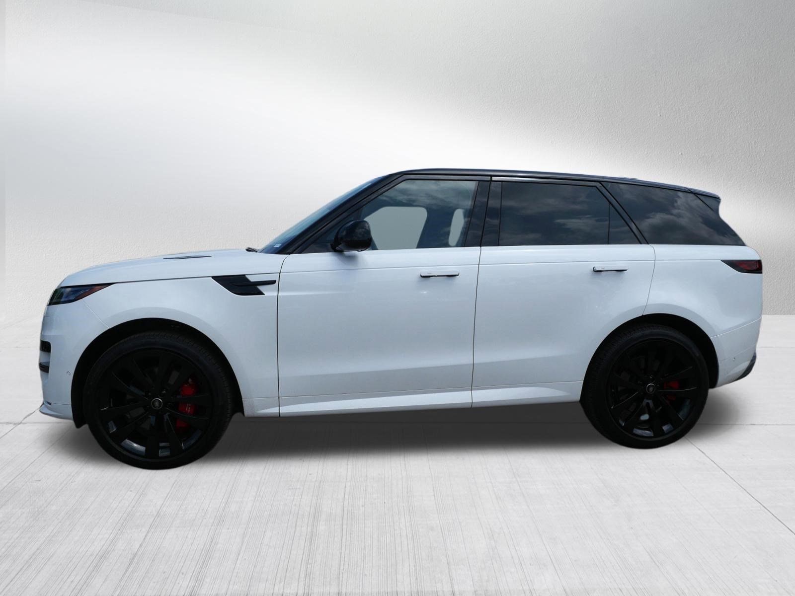 Used 2025 Land Rover Range Rover Sport Dynamic SE with VIN SAL1L9E98SA472766 for sale in Minneapolis, Minnesota