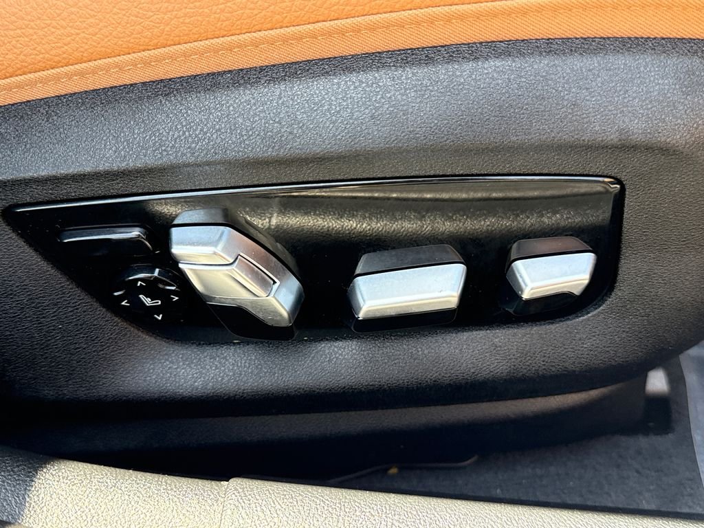 Used 2023 Black BMW M550i xDrive image 14