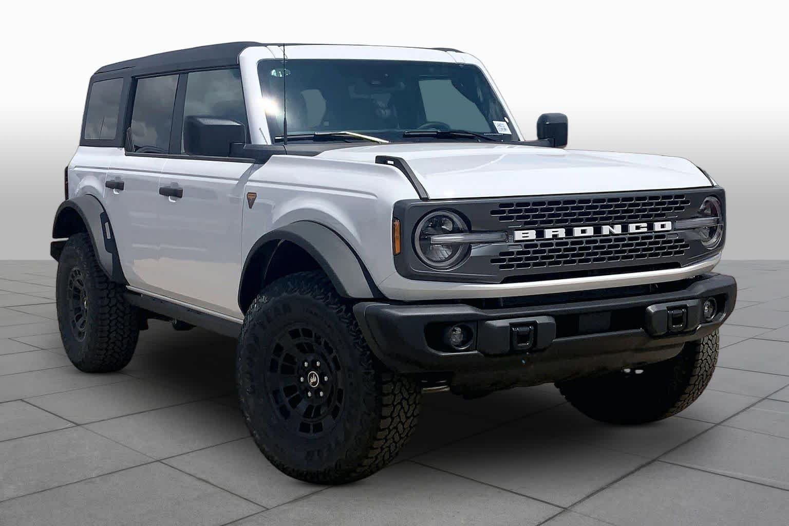 New 2026 Oxford White Ford Badlands® image 2