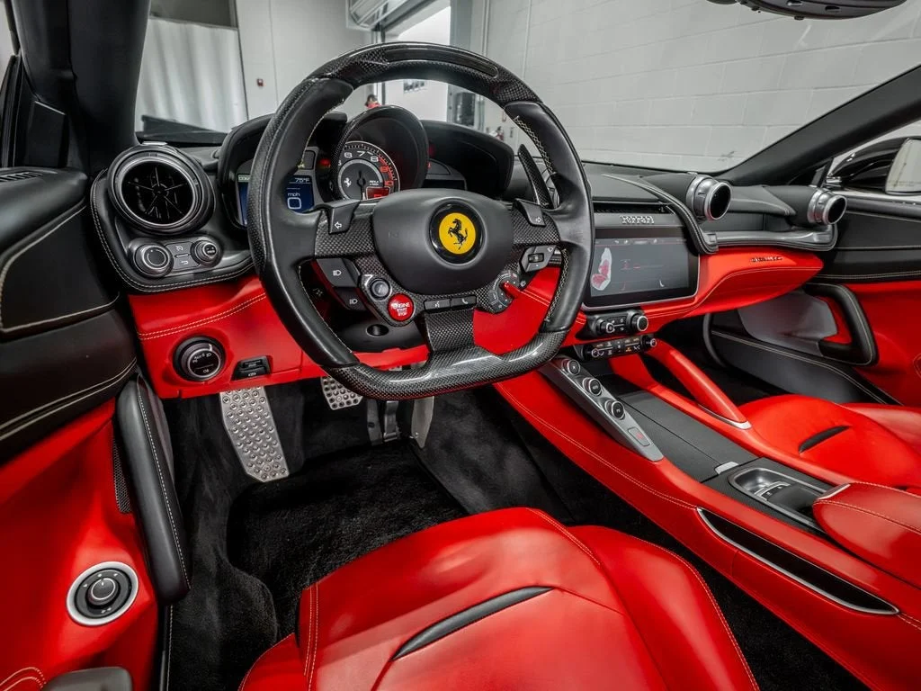 Used 2019 Nero Ferrari V12 image 30
