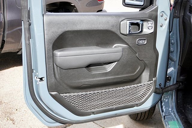 New 2026 Anvil Clear-Coat Exterior Paint Jeep Sport S image 28