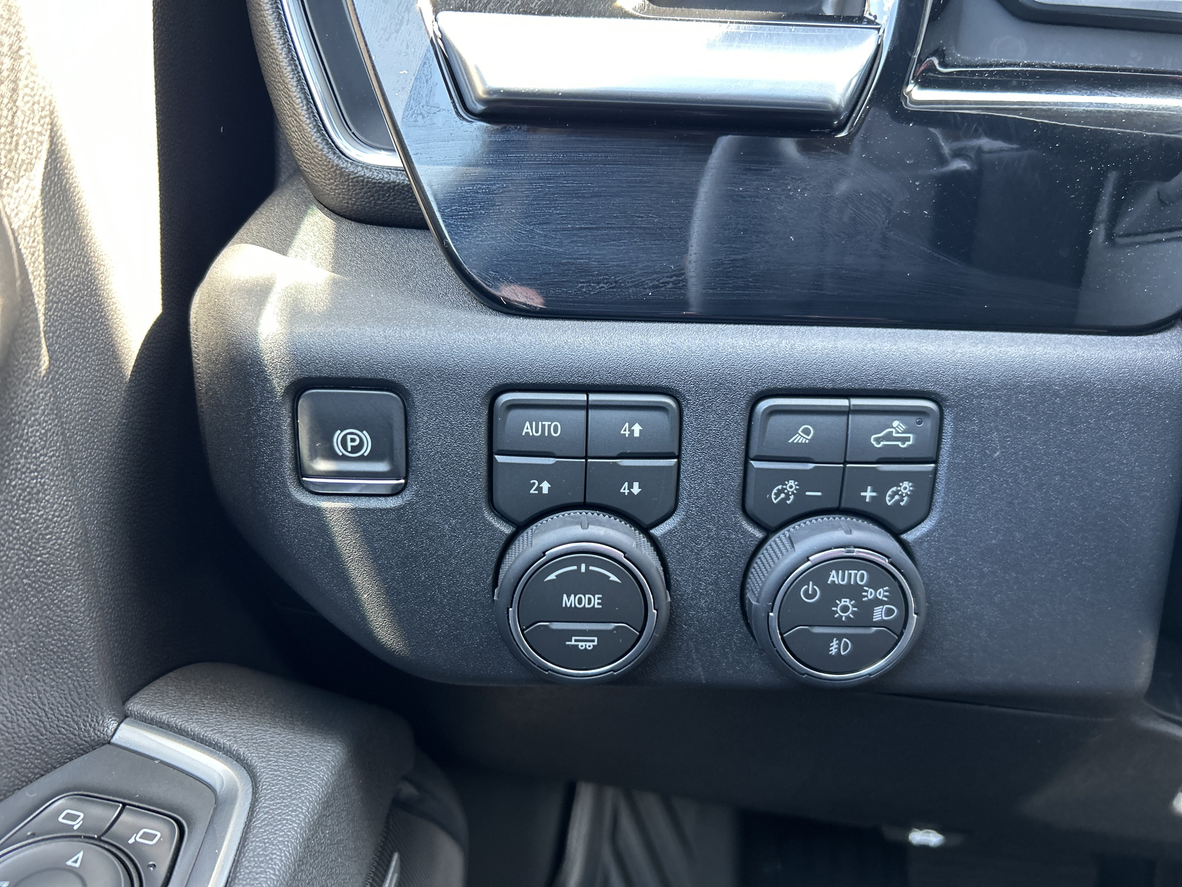 2026 Chevrolet Silverado 1500 RST - Photo 13