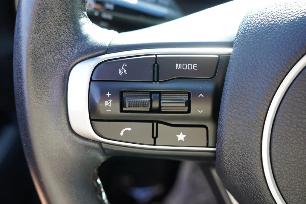 Certified Used 2024 Glacial White Pearl Kia X-Line image 35