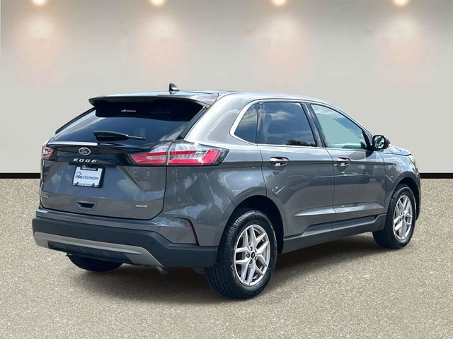 Certified Used 2024 Gray Ford SEL image 5