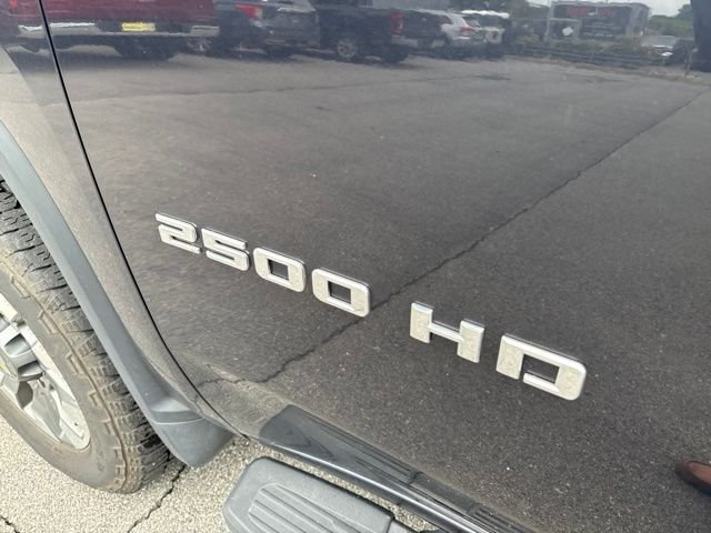 Used 2024 Gray Chevrolet Custom image 11