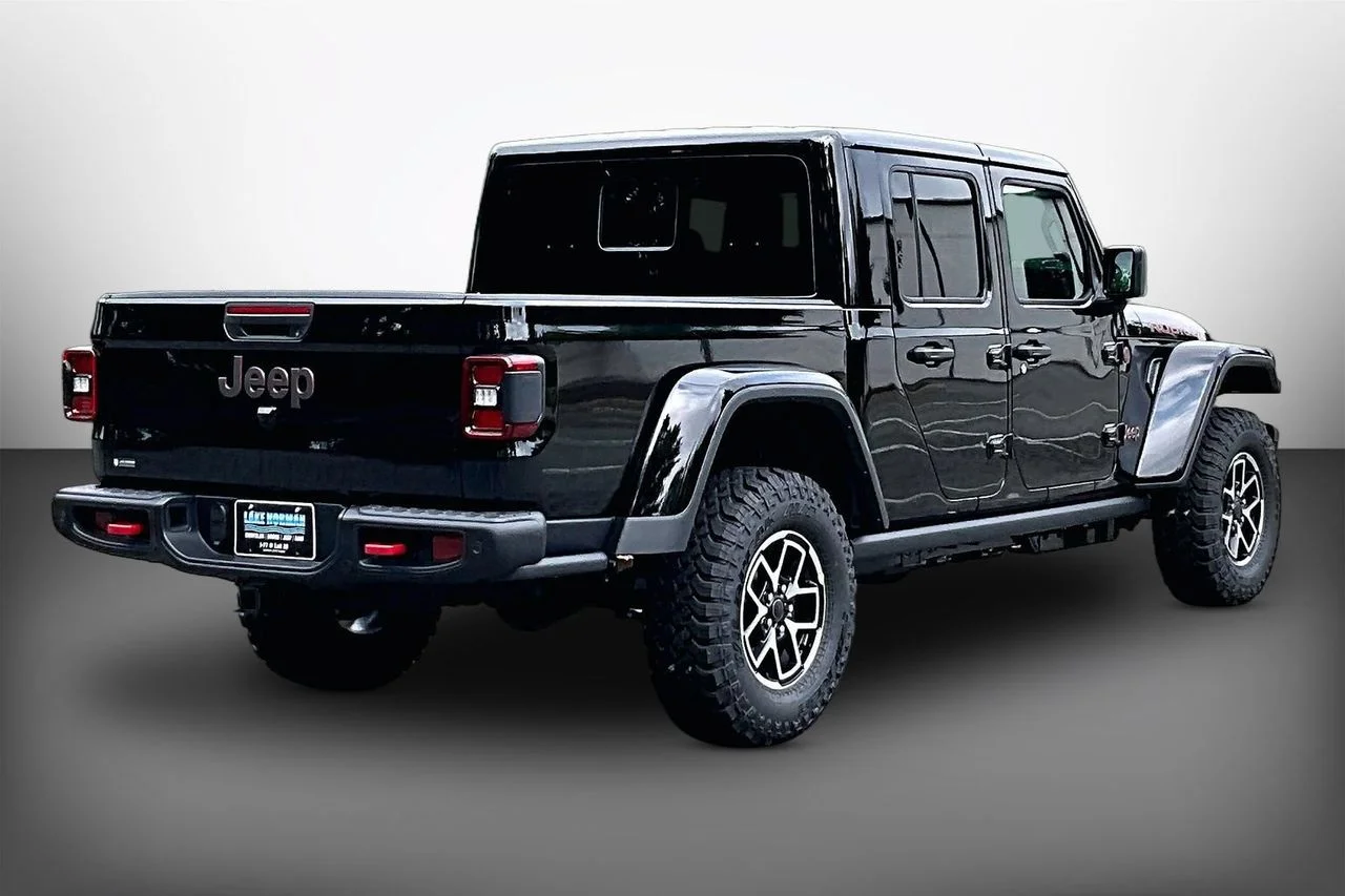 New 2026 Black Clearcoat Jeep Rubicon X image 8