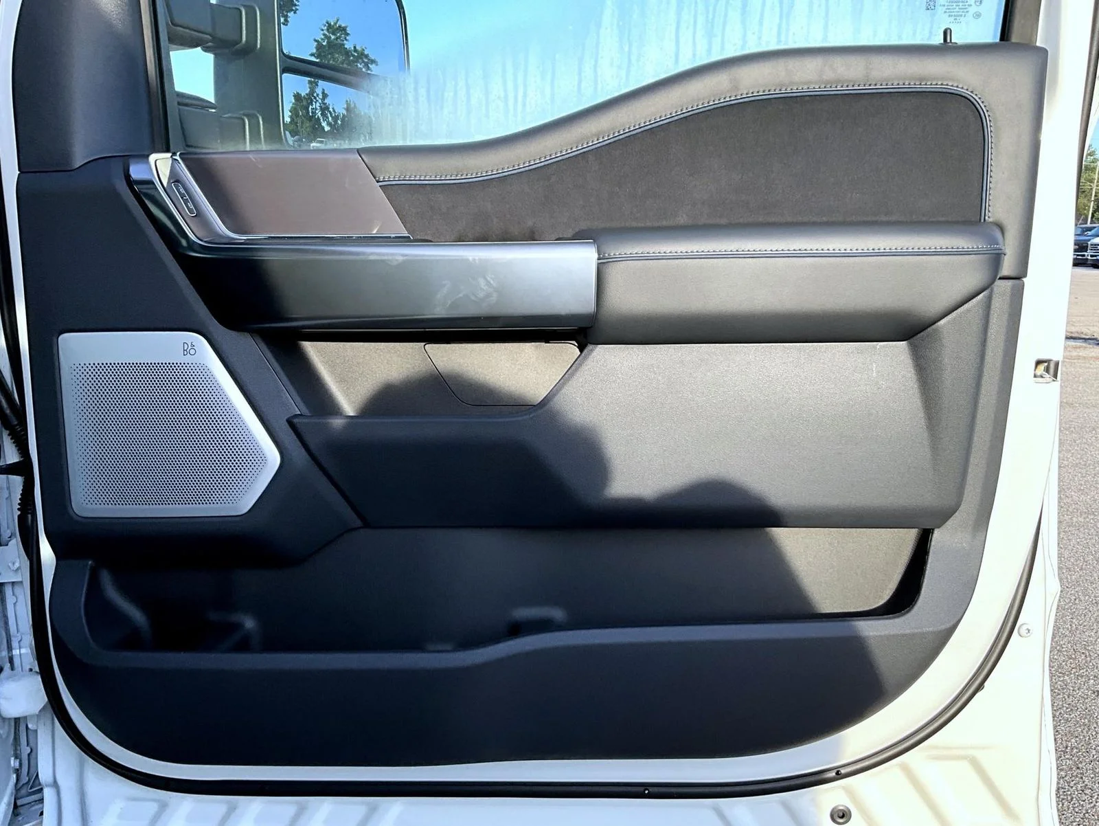 New 2026 White Ford Platinum image 21