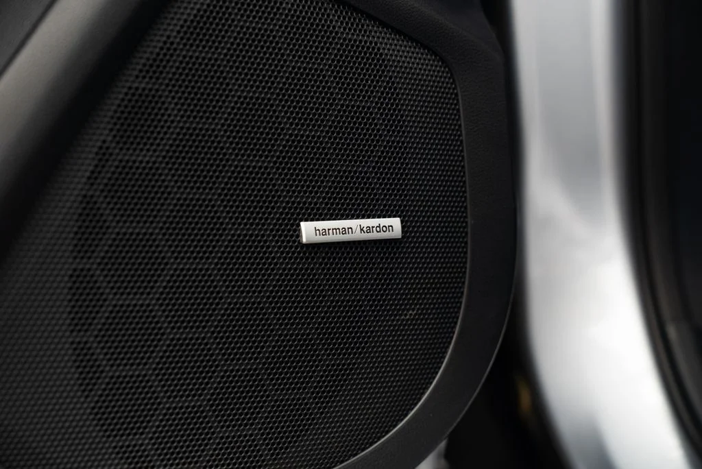 Used 2019 Silver Subaru Limited image 18