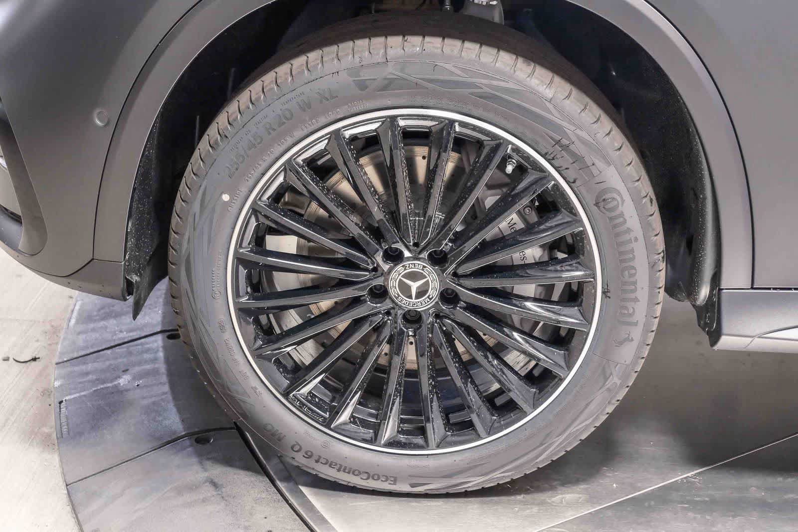 New 2026 MANUFAKTUR exclusive graphite grey magno Mercedes-Benz GLC 300 image 10