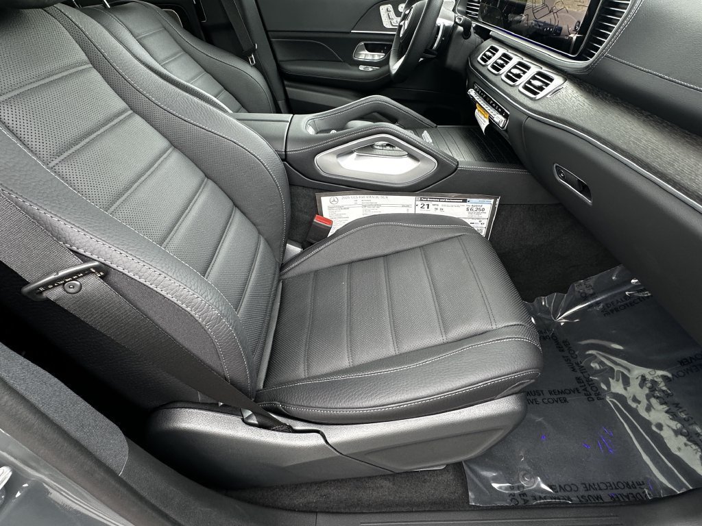 New 2026 MANUFAKTUR Silicon Grey Mercedes-Benz GLS 450 image 53