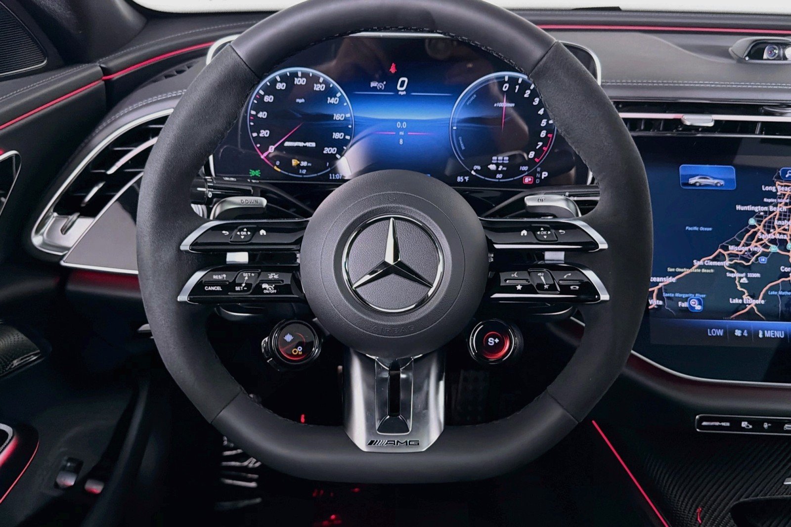 New 2027 MANUFAKTUR Alpine Grey Mercedes-Benz AMG® E 53 Hybrid Sedan image 17