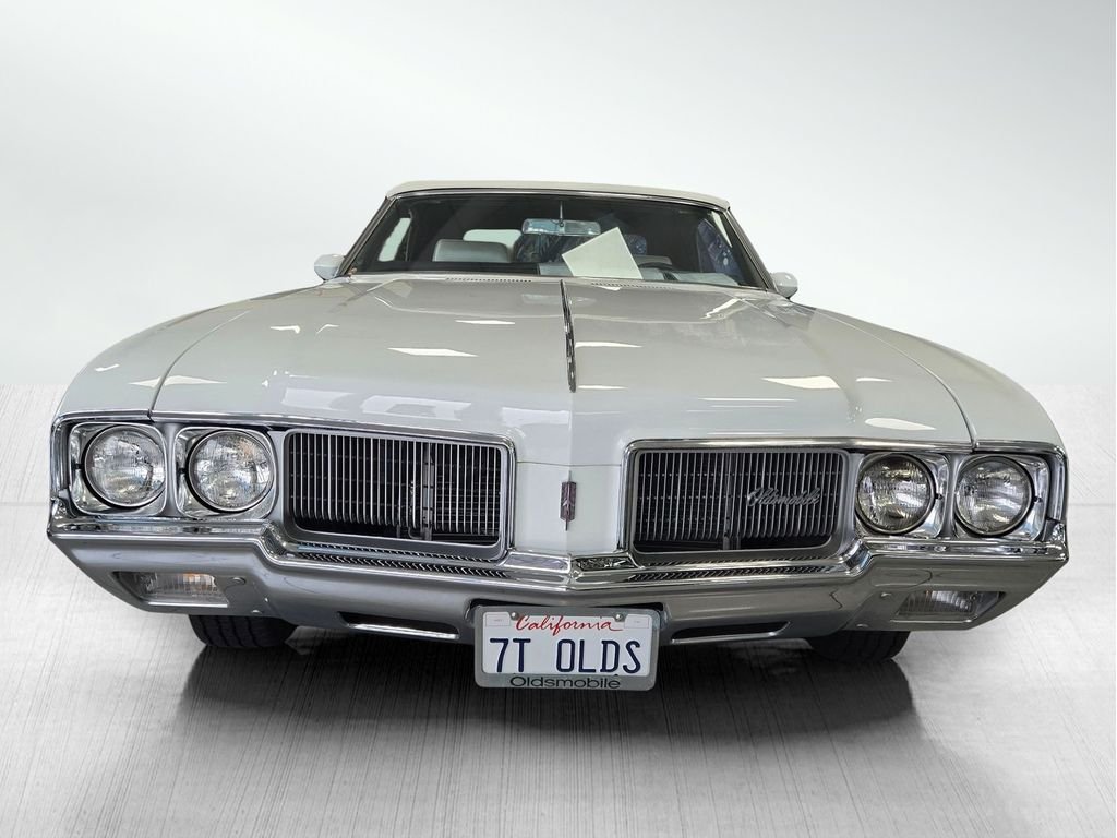 Used 1970 White Oldsmobile Convertible image 2