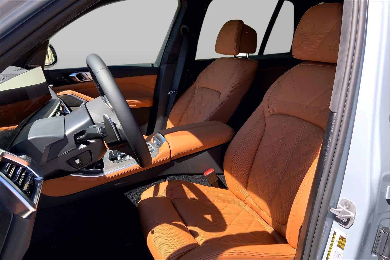 New 2026 Brooklyn Grey Metallic BMW xDrive50e image 9