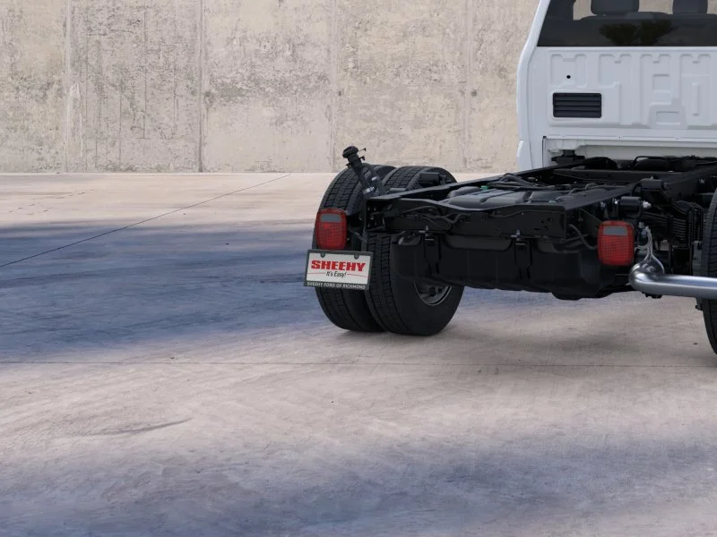 New 2026 Oxford White Ford F-450® XL image 21