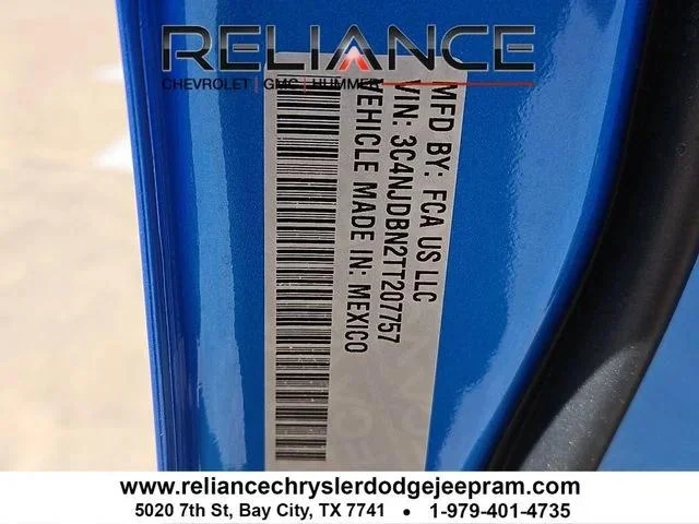 New 2026 Hydro Blue Pearl-Coat Exterior Paint Jeep Latitude image 9