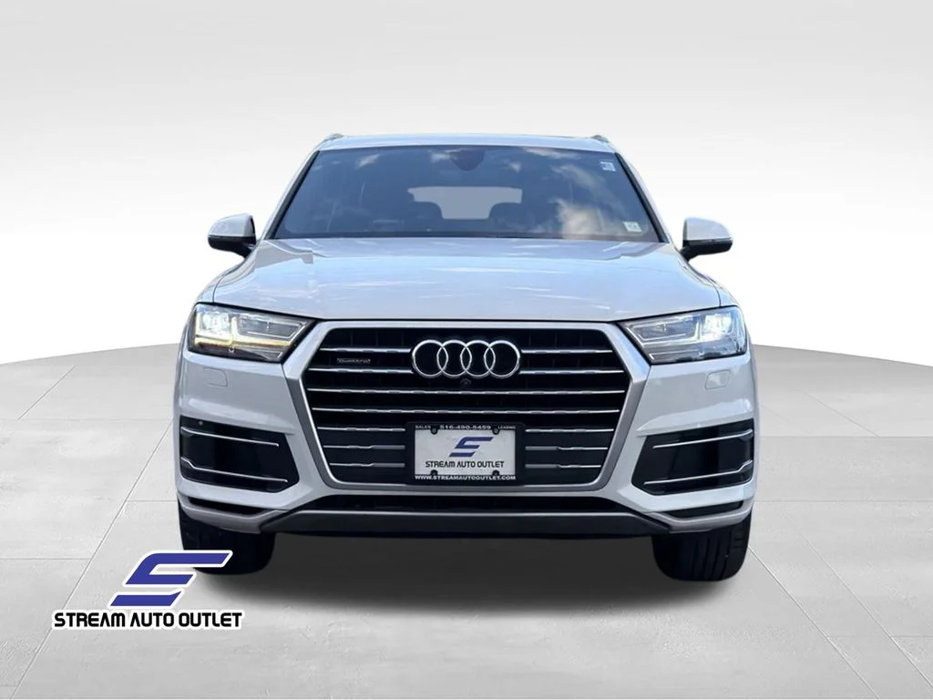Used 2019 White Audi 45 Premium Plus image 2
