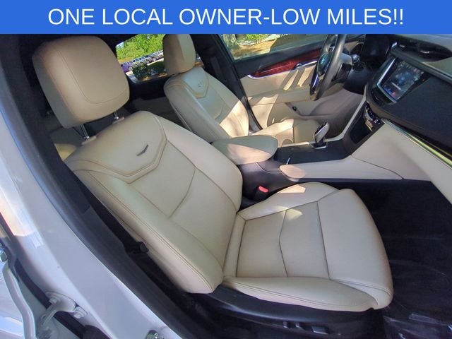 Used 2019 White Cadillac Luxury image 36