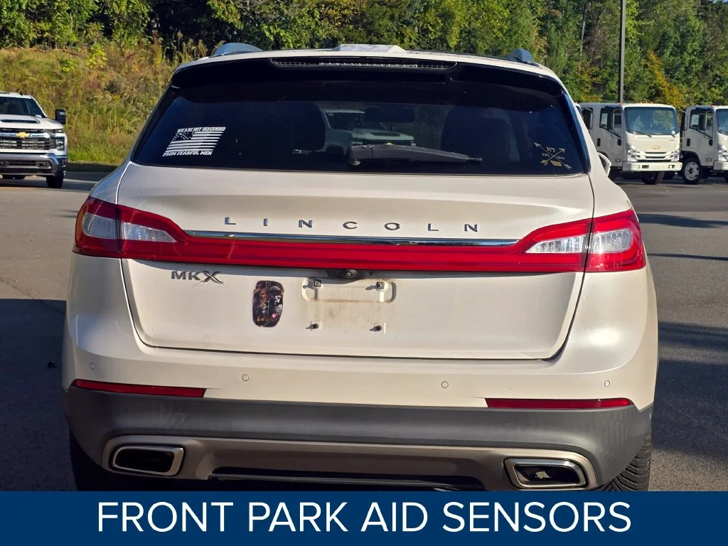 Certified Used 2018 White Lincoln Reserve image 3