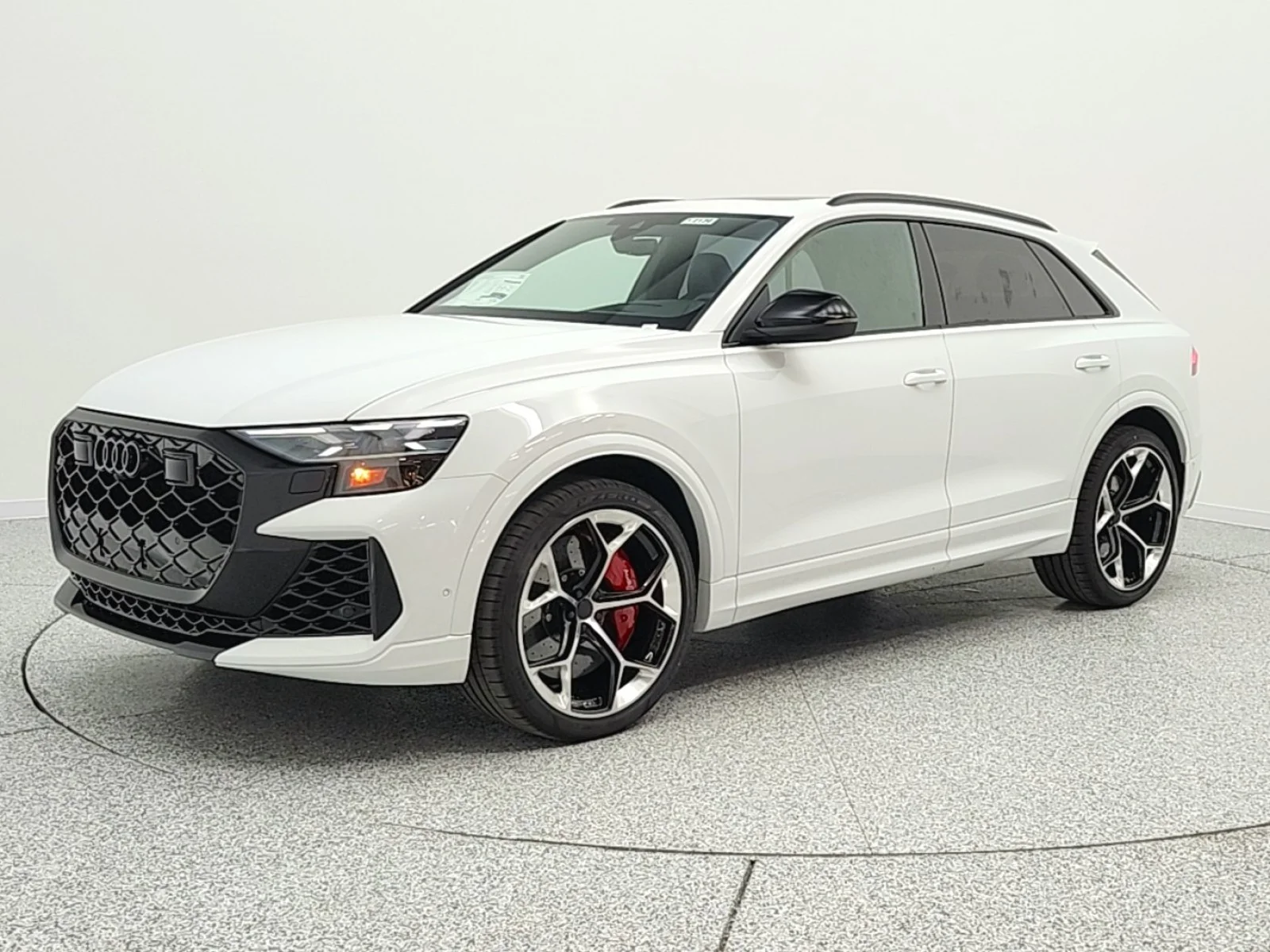 2026 Audi RS Q8 -'s photo
