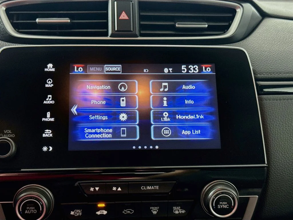 Used 2019 Lunar Silver Metallic Honda Touring image 13