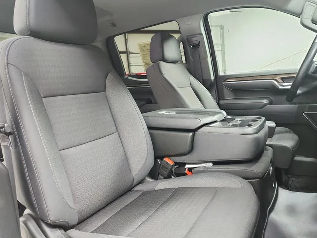 Used 2025 White Chevrolet LT image 42