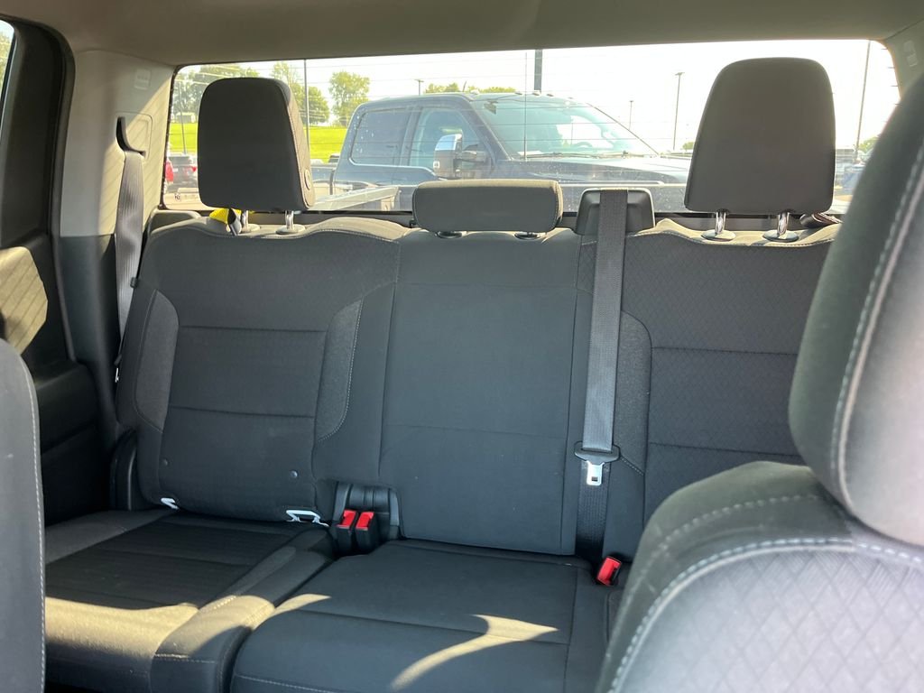 Used 2025 White Chevrolet Custom image 14
