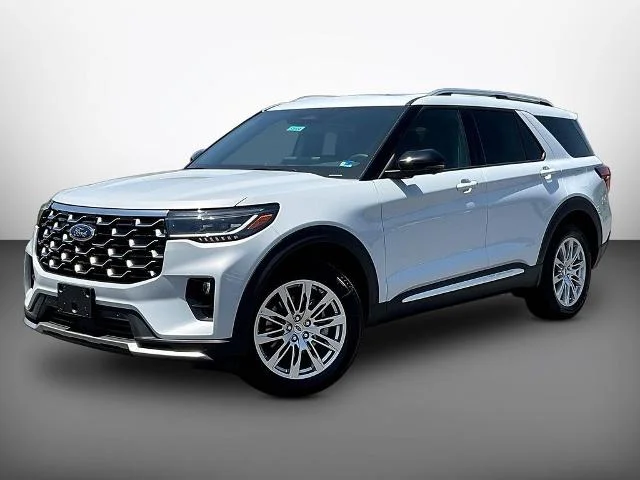 New 2026 Space White Metallic Ford Platinum™ image 38