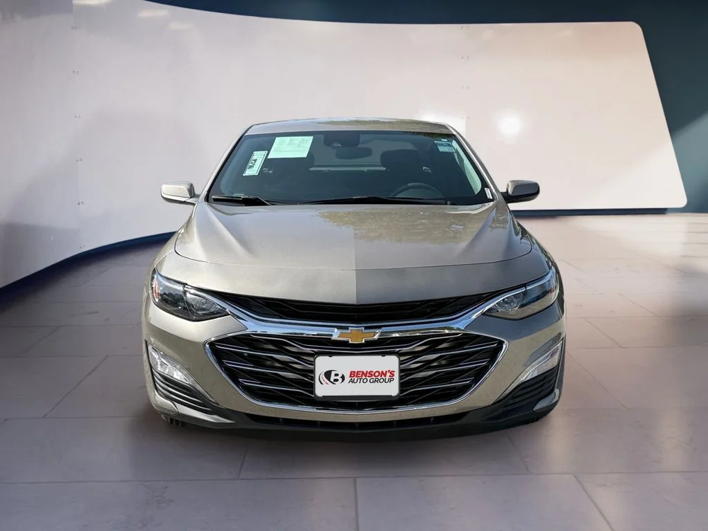 Used 2025 Gray Chevrolet LT image 8