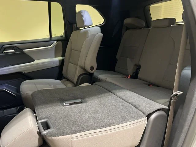 New 2026 Silver GMC Elevation image 25