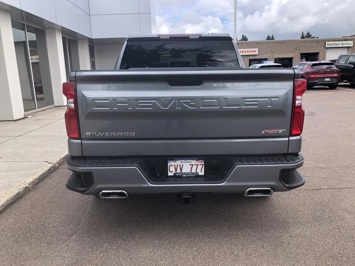 Used 2020 Grey Chevrolet 4WD Crew Cab 147" RST image 7