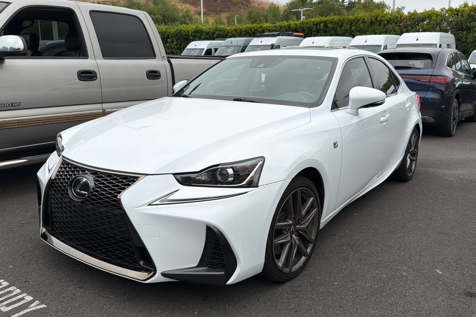 2017 Lexus IS 350 200t's photo