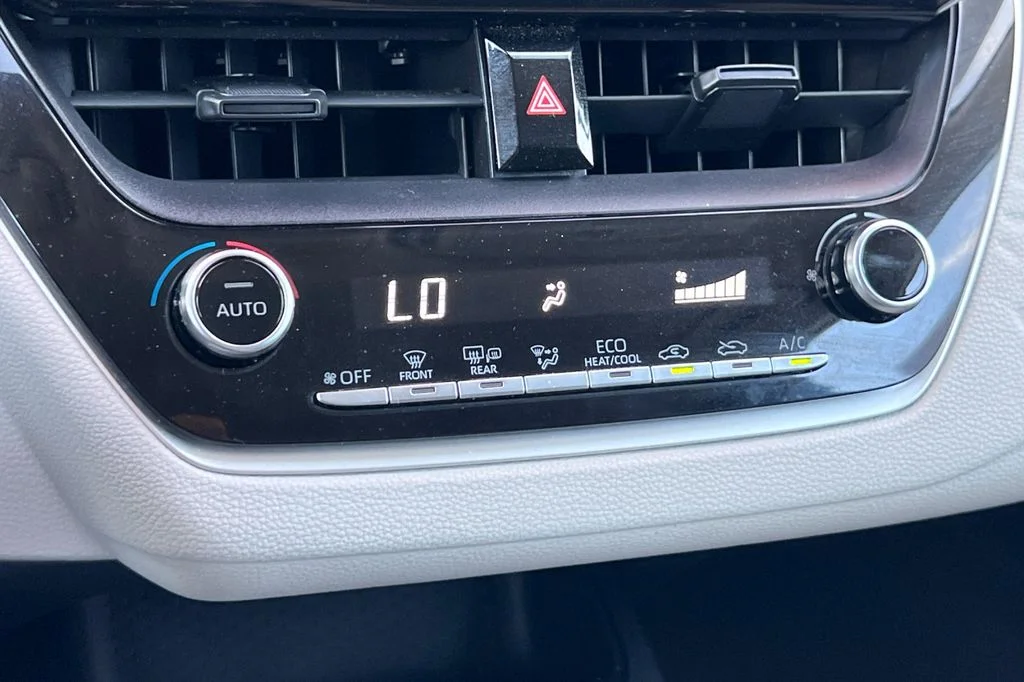 Certified Used 2021 White Toyota LE image 21
